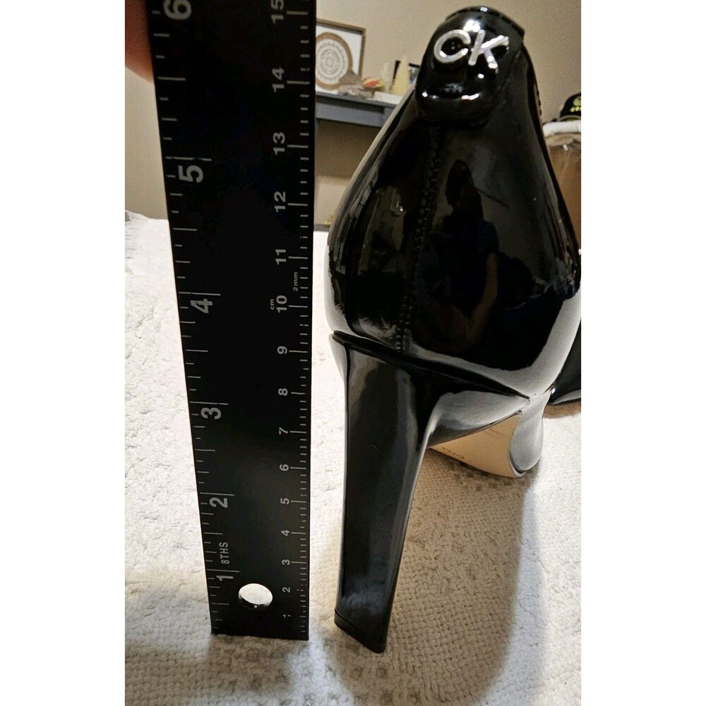 Calvin Klein Black Patent Leather Pointed Toe Pumps Heels Size 6.5 M Silver CK - Picture 8 of 10